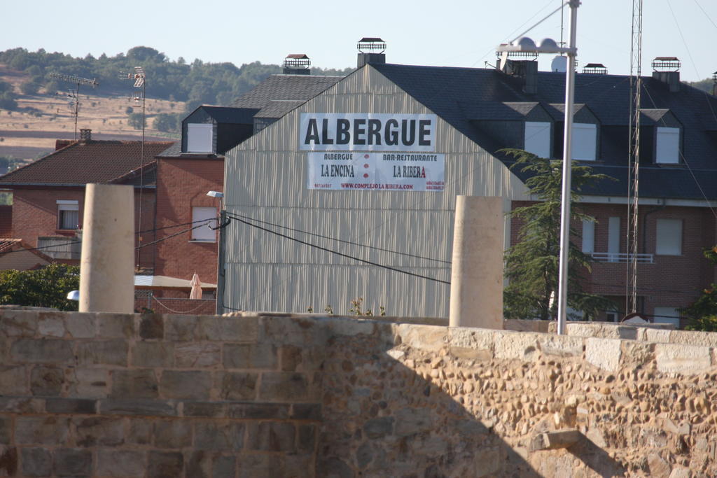 Albergue La Encina Hospital de Órbigo Zewnętrze zdjęcie