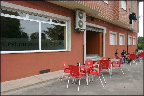 Albergue La Encina Hospital de Órbigo Zewnętrze zdjęcie